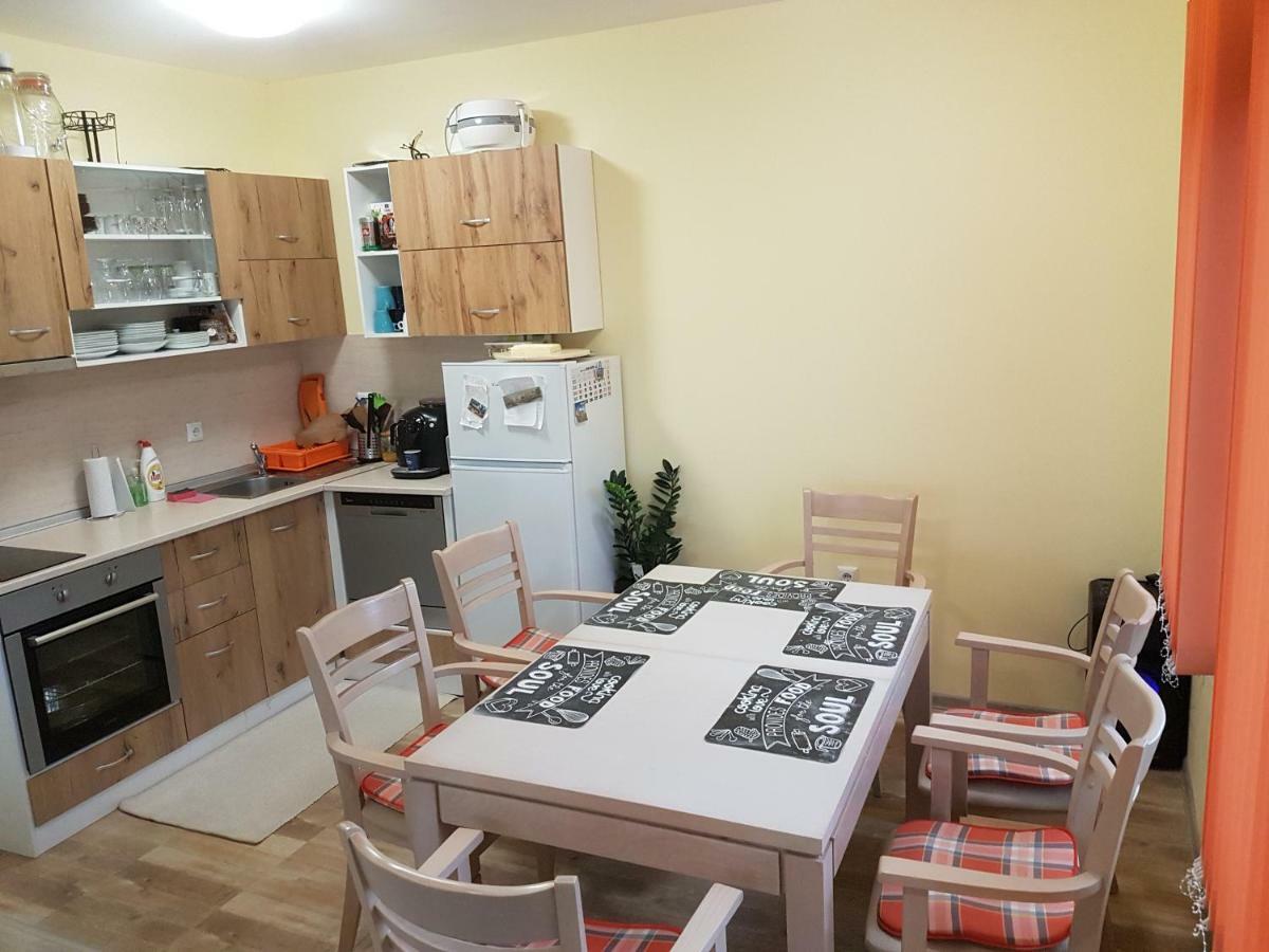 Malavi Guest House Krasen! Comfort&Clean! מראה חיצוני תמונה
